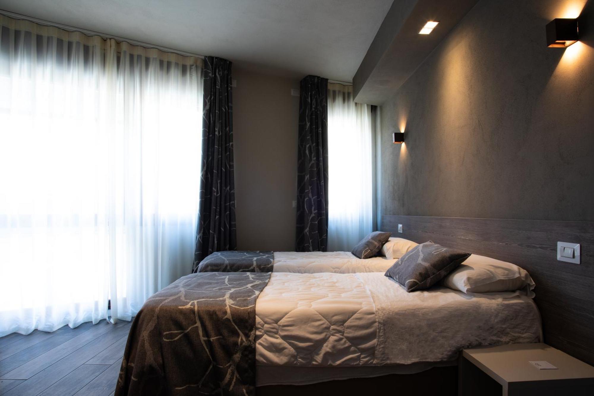Astoria Living Apartments ボローニャ エクステリア 写真