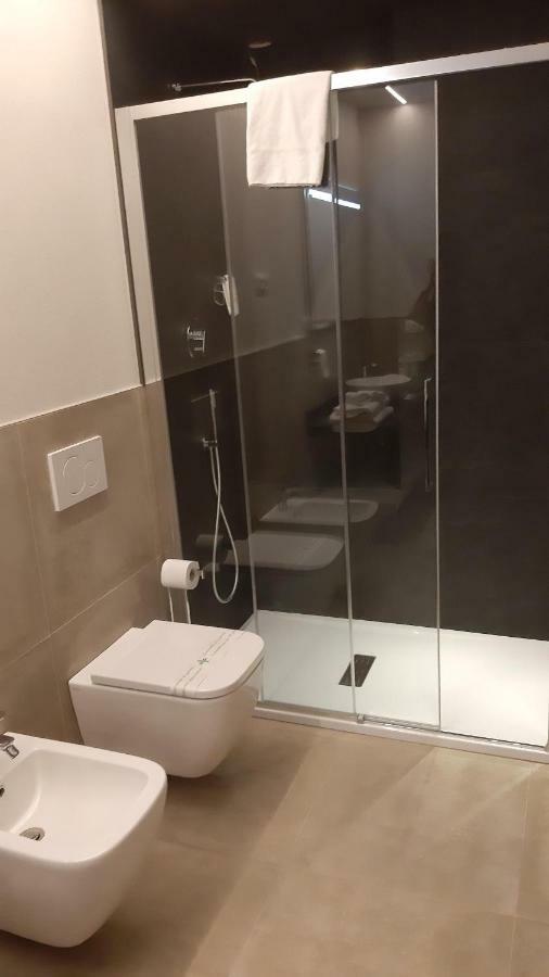 Astoria Living Apartments ボローニャ エクステリア 写真