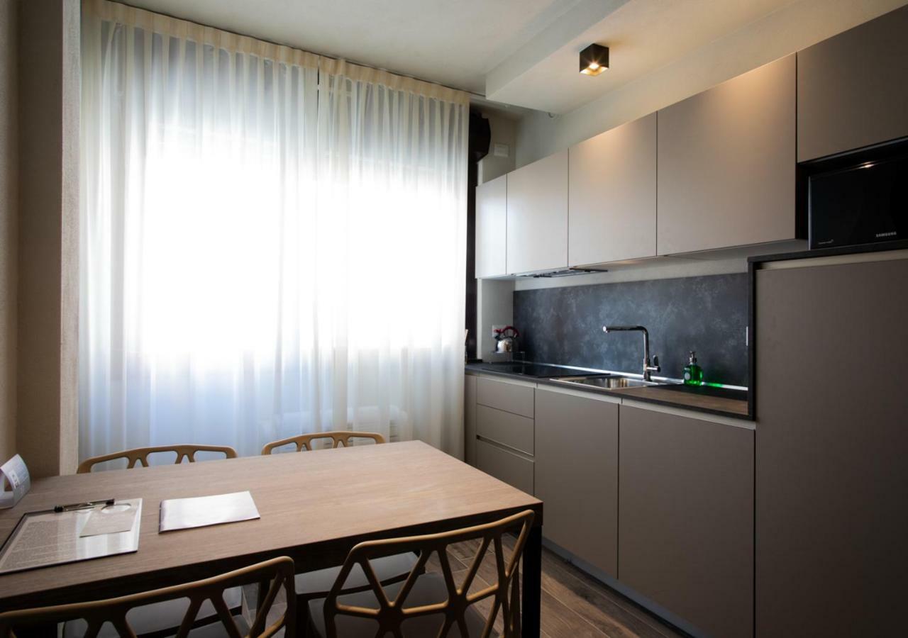 Astoria Living Apartments ボローニャ エクステリア 写真