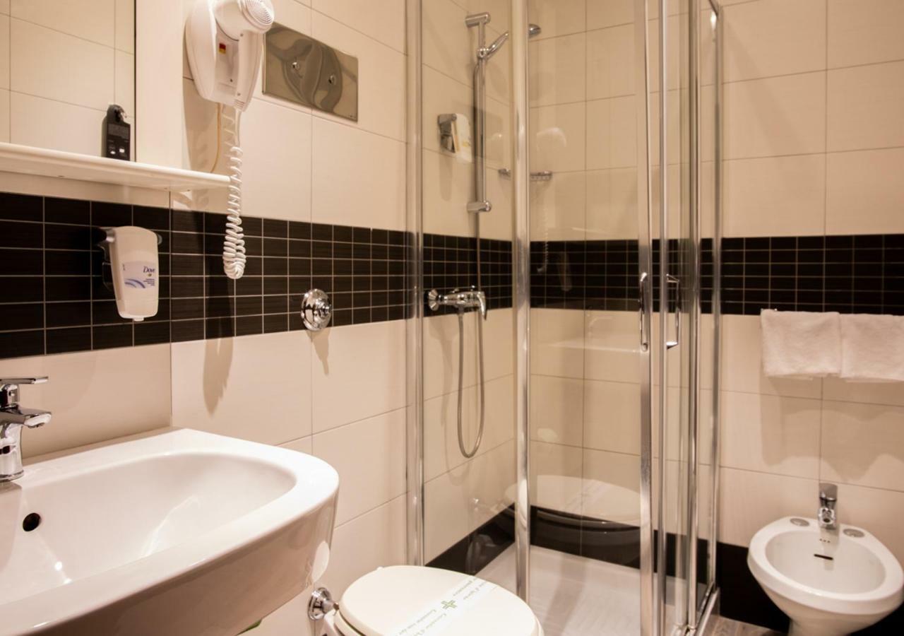 Astoria Living Apartments ボローニャ エクステリア 写真