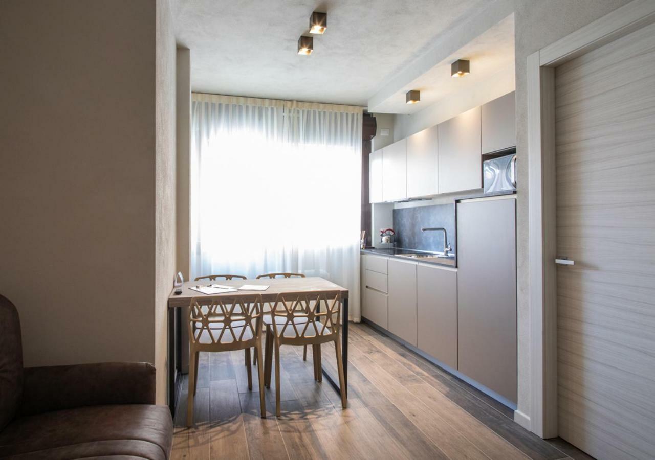 Astoria Living Apartments ボローニャ エクステリア 写真