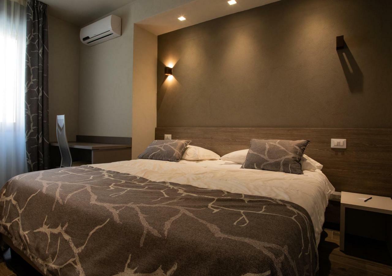 Astoria Living Apartments ボローニャ エクステリア 写真