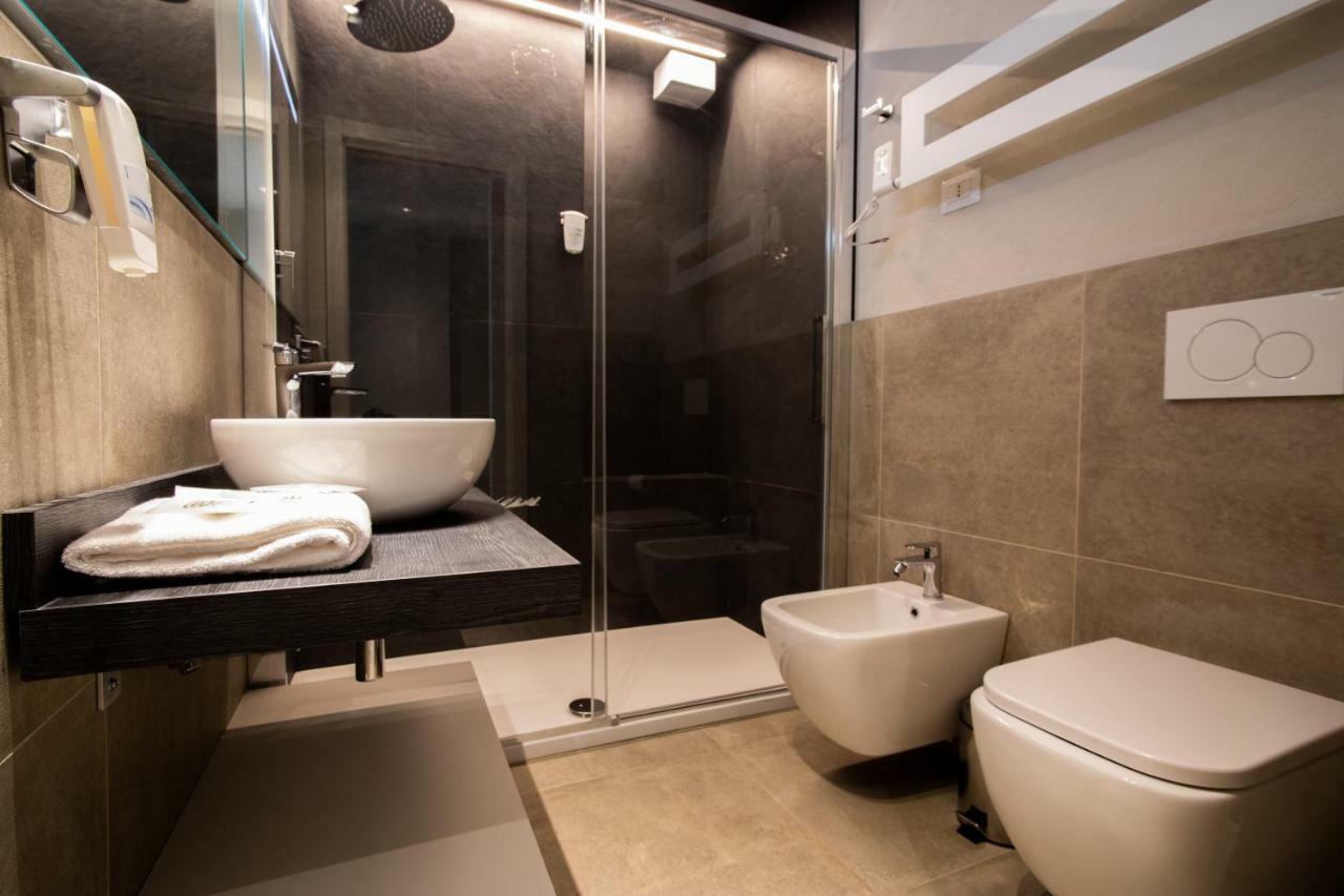 Astoria Living Apartments ボローニャ エクステリア 写真